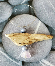 Load image into Gallery viewer, Driftwood Suncatchers
